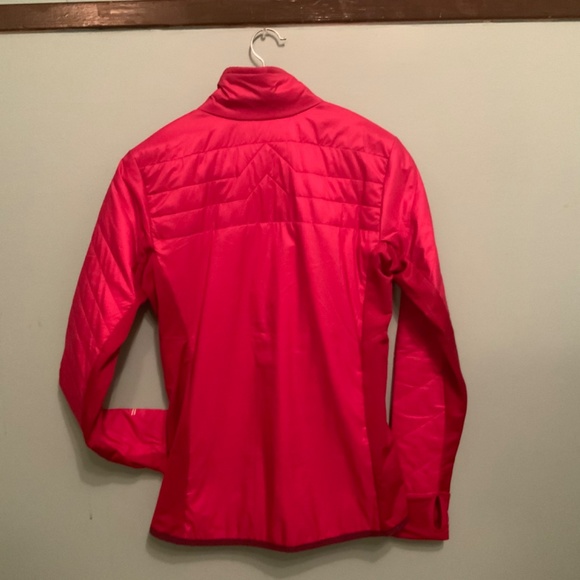 Icebreaker transition jacket. SMALL. Poppy pink with soft grey lining. - Picture 2 of 4